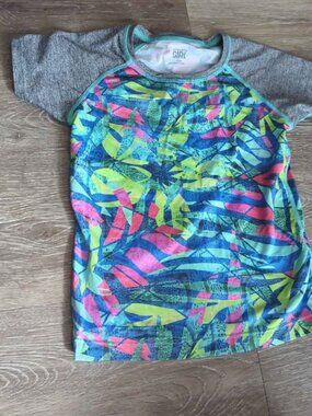 Athleta girl size 6 top